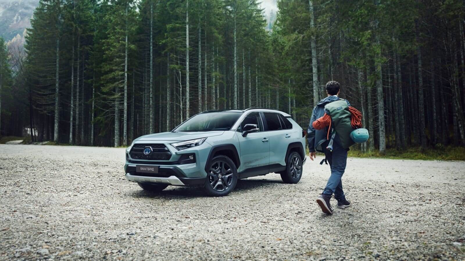 10129_1_anyconv_com_toy_rav4_2022_hub_img_kv_11_front_34_1_large_landscape